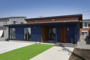 沼田市　家族のつながりを感じられる回遊動線の平屋のお住まいの施工実例をぜひご覧ください。